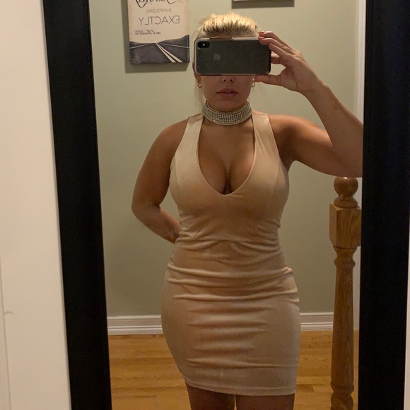 Forever 21 Diamond Collared Dress - Picture 2 of 8